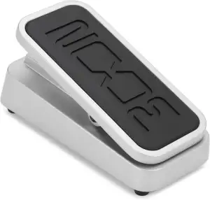 ZOOM FP02M Expression Pedal – Echtzeitsteuerung für Volume, Wah, Pitch, Modulation, Reverb & Effekte bei Gitarren- und Bass-Setups, Metallgehäuse, silber schwarz